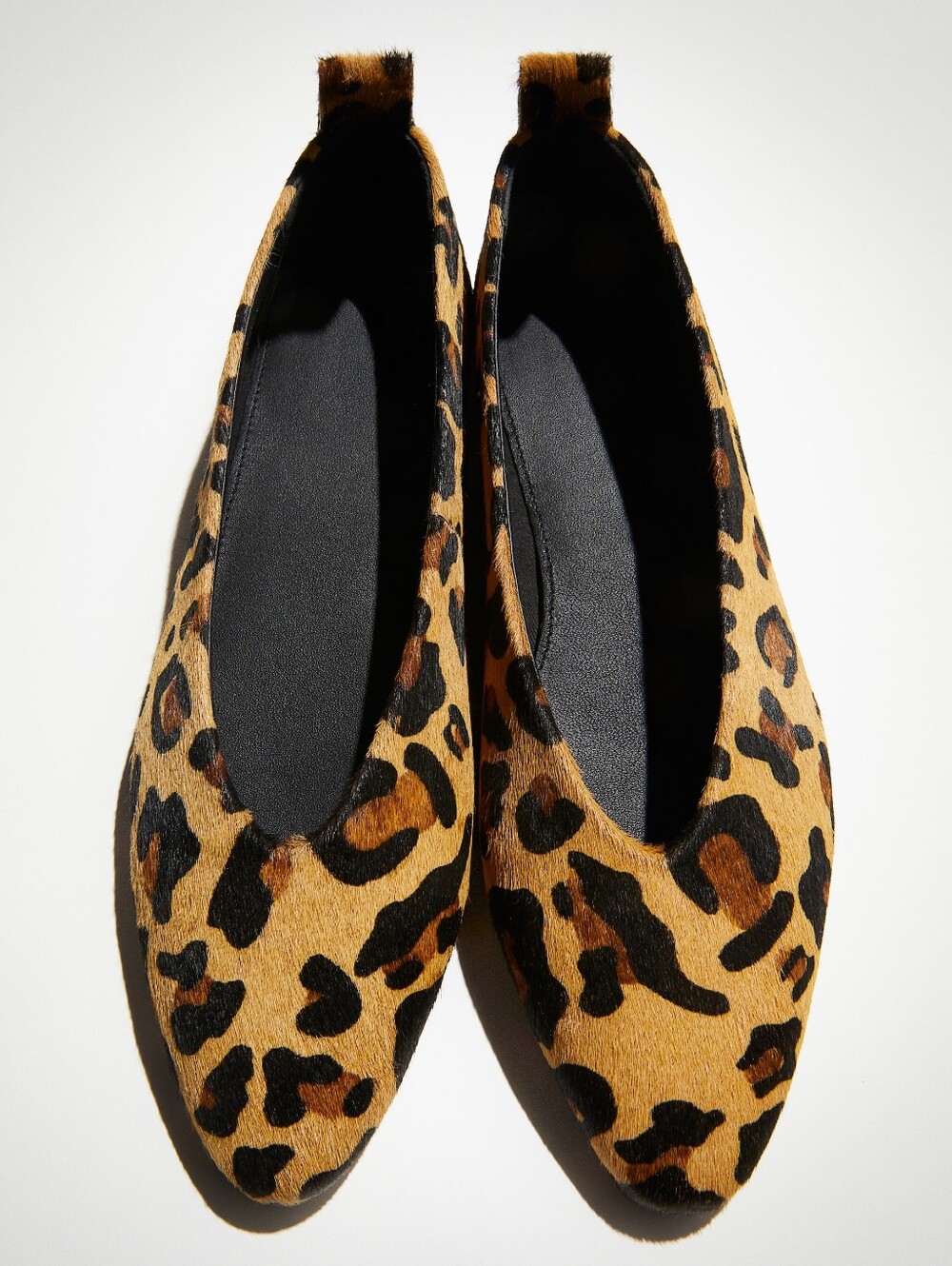 BNWT H&M Premium Leather Cheetah Animal Print Pointed Toe Flats Size 8 Size 39
